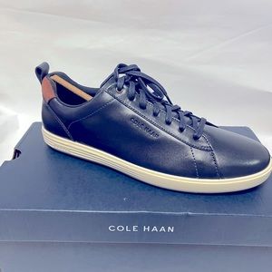 Cole Haan Grand+Crosscourt 9.5M Navy/Tan Leather Men Dress Sneaker